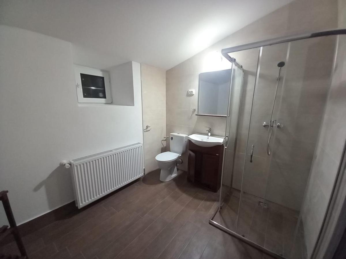 Casuta Din Deal Târgu Neamț Buitenkant foto