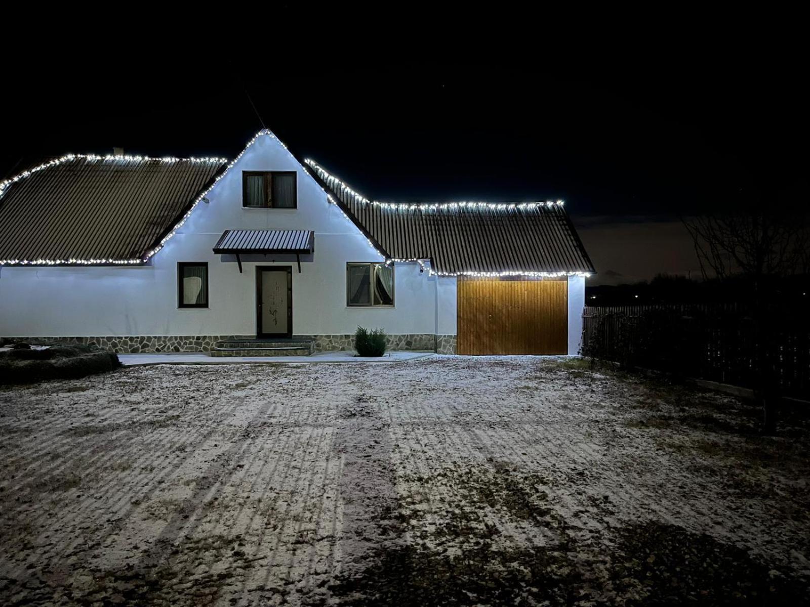 Casuta Din Deal Târgu Neamț Buitenkant foto