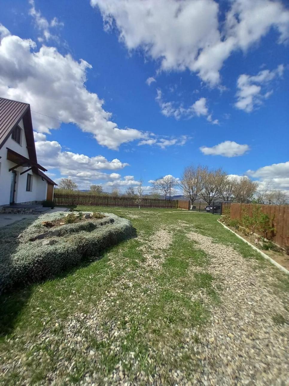 Casuta Din Deal Târgu Neamț Buitenkant foto